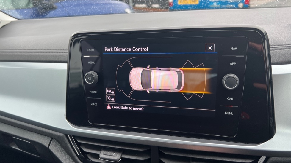 Used Volkswagen T-Roc 2023 for sale - 76872915: Photo 22