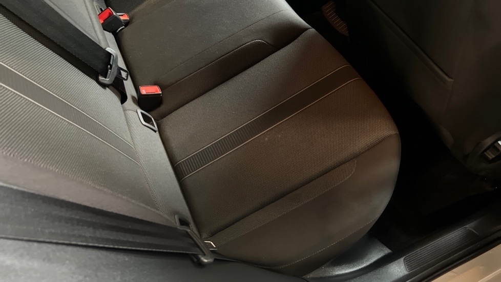 Used Volkswagen T-Roc 2023 for sale - 76872915: Photo 39