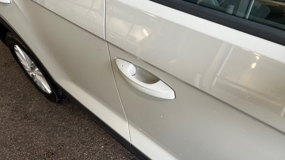 Used Volkswagen T-Roc 2023 for sale - 76872915: Photo 52