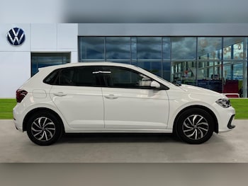 Used Volkswagen Polo 2023 for sale - 76640361: Photo