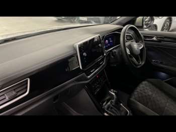 Used Volkswagen T-Roc 2024 for sale - 74974684: Photo