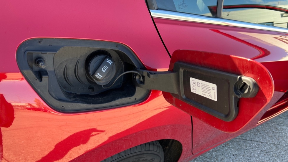 Used Volkswagen Golf 2021 for sale - 76459135: Photo 29