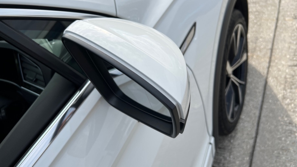 Used Volkswagen Tiguan 2023 for sale - 76869553: Photo 49