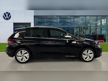 Used Volkswagen Golf 2021 for sale - 75653023: Photo