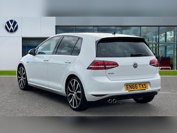 Used Volkswagen Golf 2017 for sale - 76361905: Photo