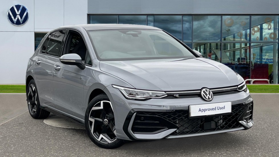 Used Volkswagen Golf 2025 for sale - 76534016: Photo 1