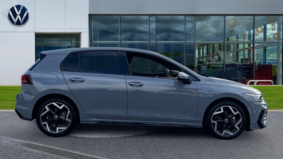 Used Volkswagen Golf 2025 for sale - 76534016: Photo 4