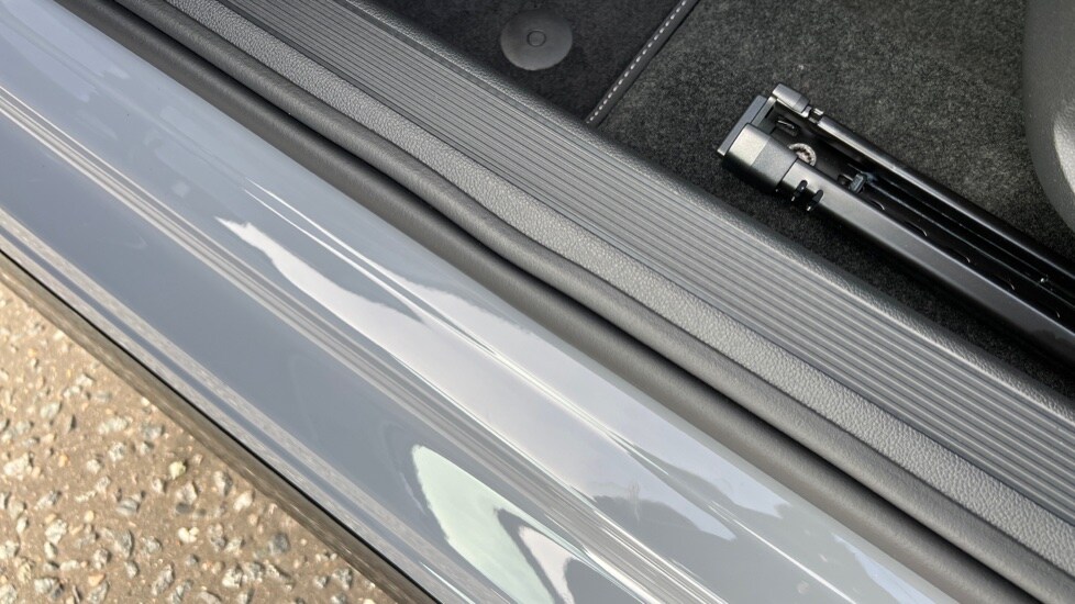 Used Volkswagen Golf 2025 for sale - 76534016: Photo 40