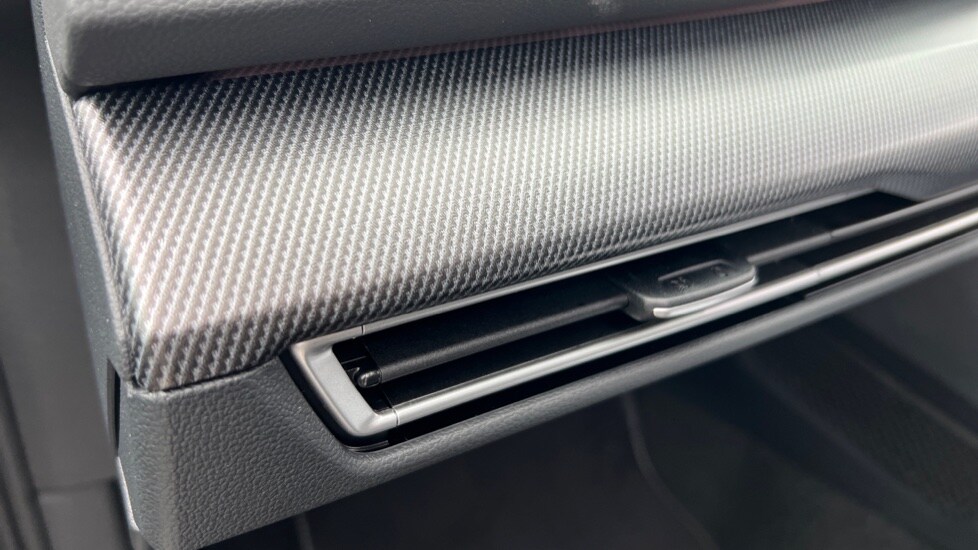 Used Volkswagen Golf 2025 for sale - 76534016: Photo 80