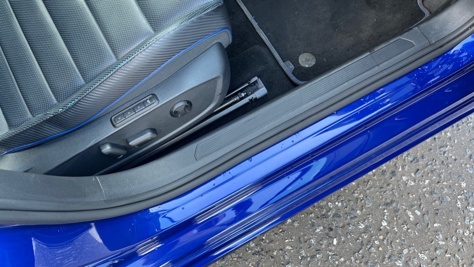 Used Volkswagen Golf 2021 for sale - 77012983: Photo 40