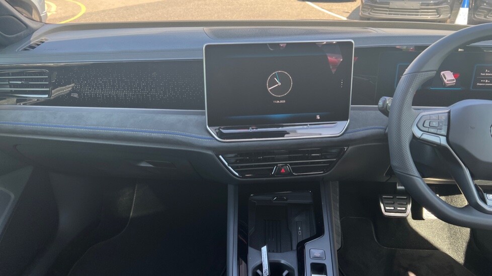 Used Volkswagen Passat 2025 for sale - 76474845: Photo 13