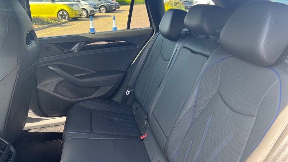 Used Volkswagen Passat 2025 for sale - 76474845: Photo 15