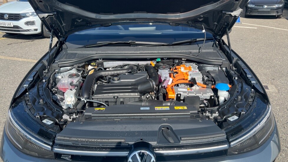 Used Volkswagen Passat 2025 for sale - 76474845: Photo 17