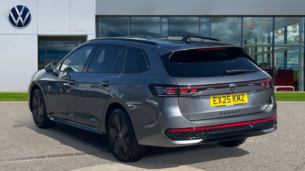 Used Volkswagen Passat 2025 for sale - 76474845: Photo 3