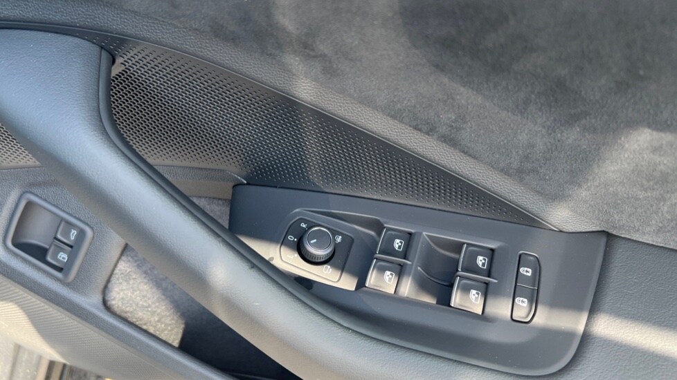 Used Volkswagen Passat 2025 for sale - 76474845: Photo 37