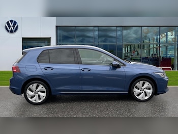 Used Volkswagen Golf 2024 for sale - 76438083: Photo