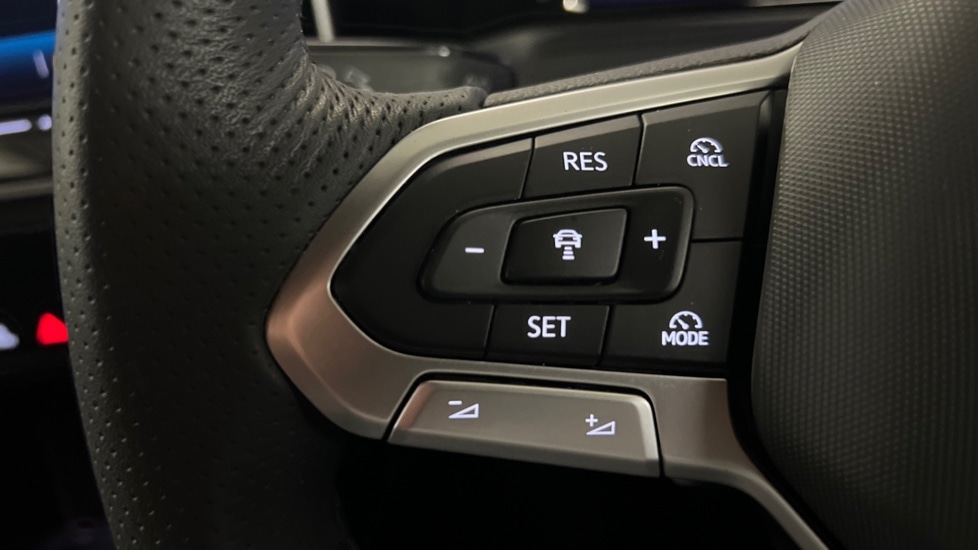 Used Volkswagen Golf 2025 for sale - 76602782: Photo 30