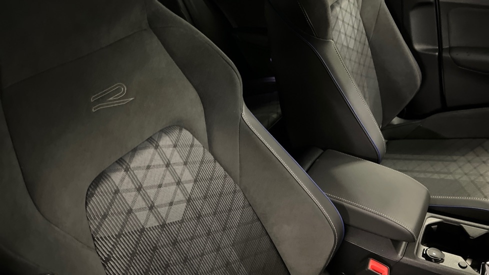 Used Volkswagen Golf 2025 for sale - 76602782: Photo 35