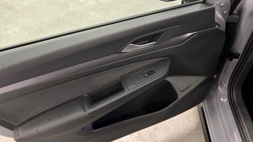 Used Volkswagen Golf 2025 for sale - 76602782: Photo 41