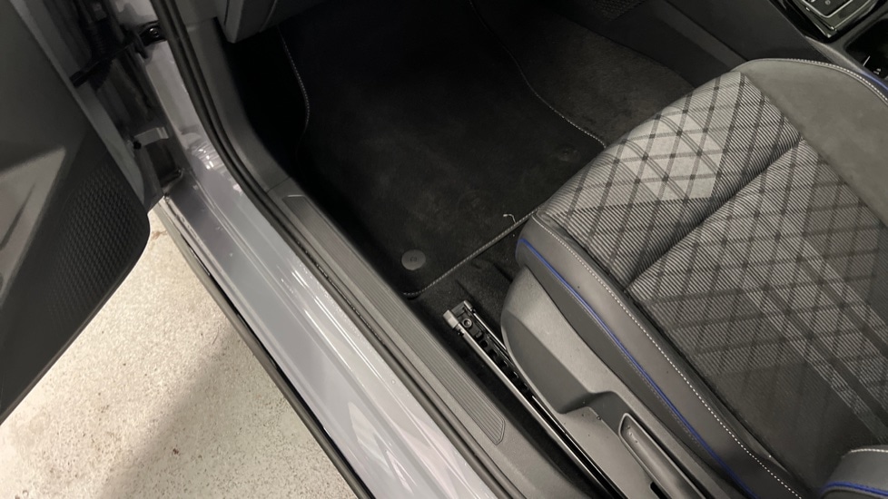 Used Volkswagen Golf 2025 for sale - 76602782: Photo 42