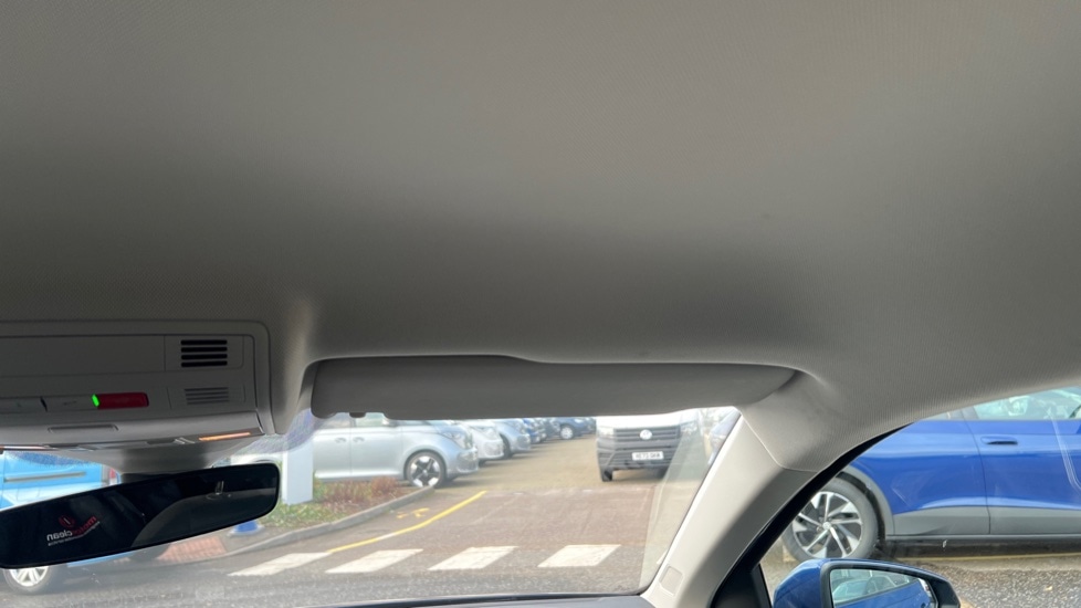 Used Volkswagen Polo 2023 for sale - 76873835: Photo 38