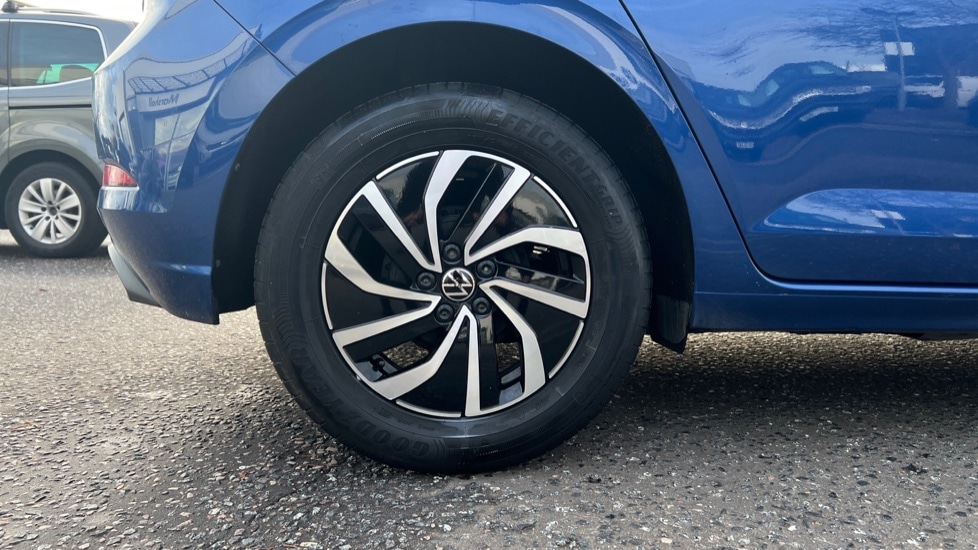 Used Volkswagen Polo 2023 for sale - 76873835: Photo 5