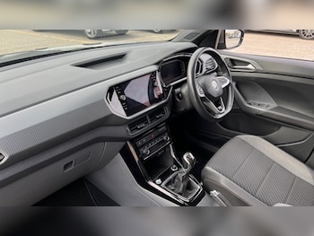Used Volkswagen T-Cross 2019 for sale - 76112030: Photo 2