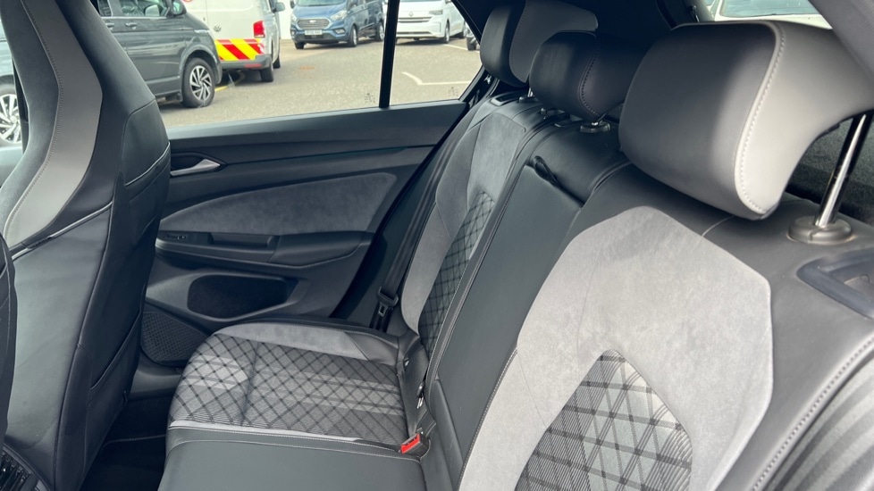 Used Volkswagen Golf 2024 for sale - 76556796: Photo 15