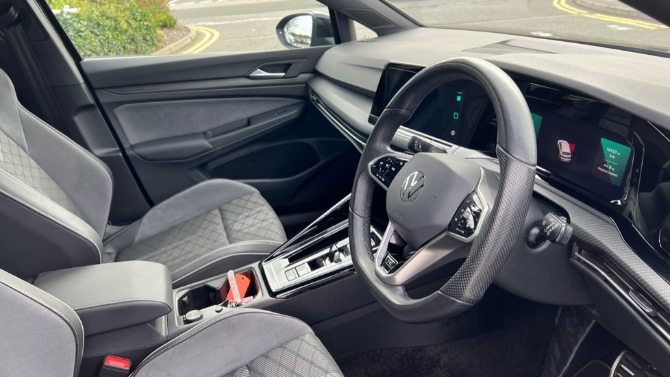 Used Volkswagen Golf 2024 for sale - 76556796: Photo 26