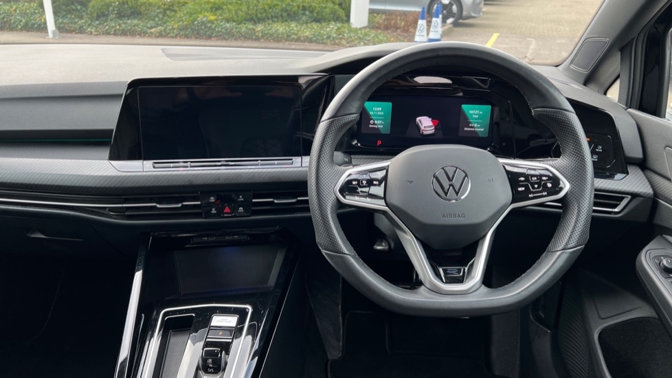 Used Volkswagen Golf 2024 for sale - 76556796: Photo 27