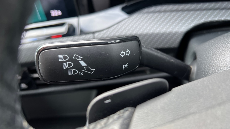 Used Volkswagen Golf 2024 for sale - 76556796: Photo 31