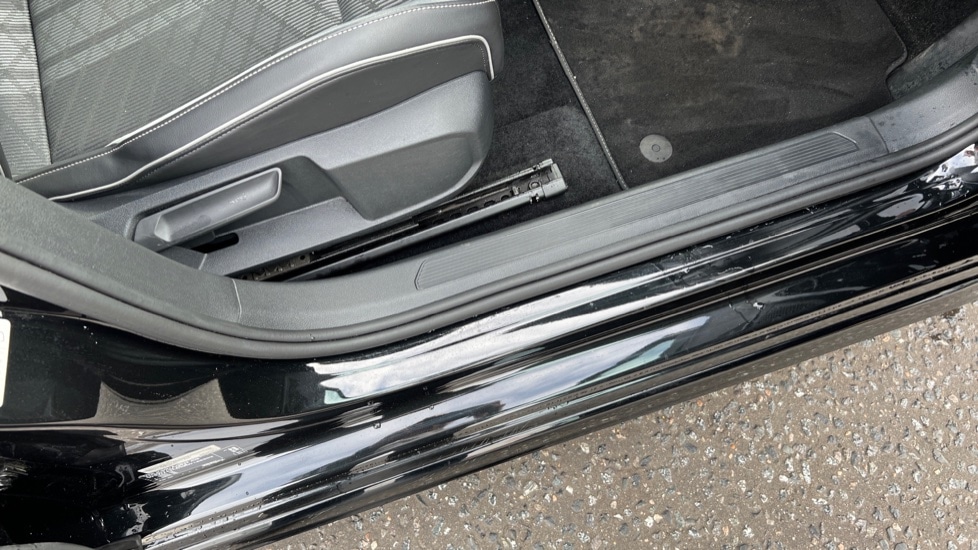 Used Volkswagen Golf 2024 for sale - 76556796: Photo 40