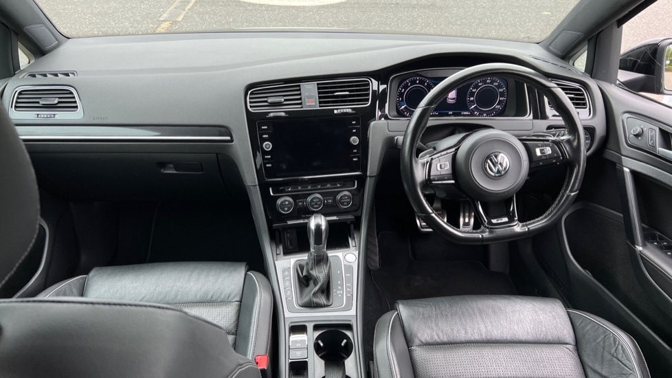 Used Volkswagen Golf 2017 for sale - 76842083: Photo 12