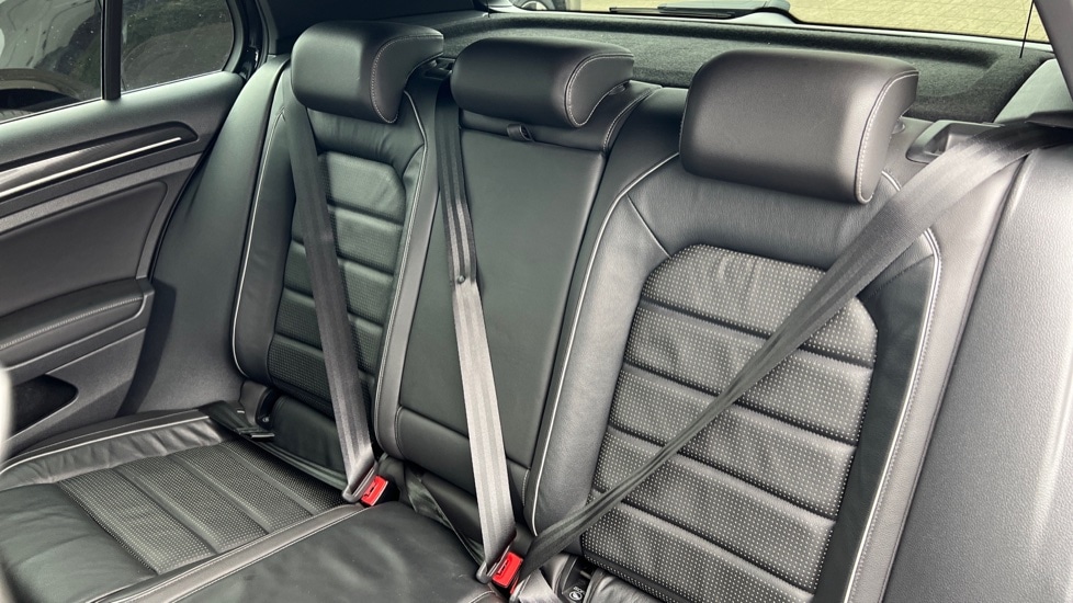 Used Volkswagen Golf 2017 for sale - 76842083: Photo 15