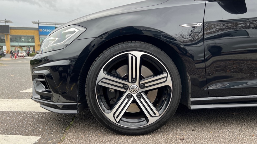 Used Volkswagen Golf 2017 for sale - 76842083: Photo 18