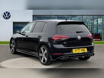 Used Volkswagen Golf 2017 for sale - 76842083: Photo