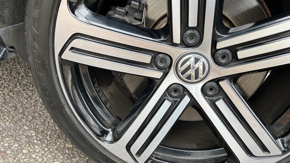 Used Volkswagen Golf 2017 for sale - 76842083: Photo 47