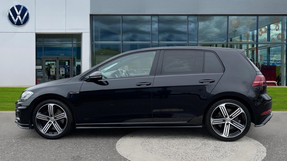Used Volkswagen Golf 2017 for sale - 76842083: Photo 9