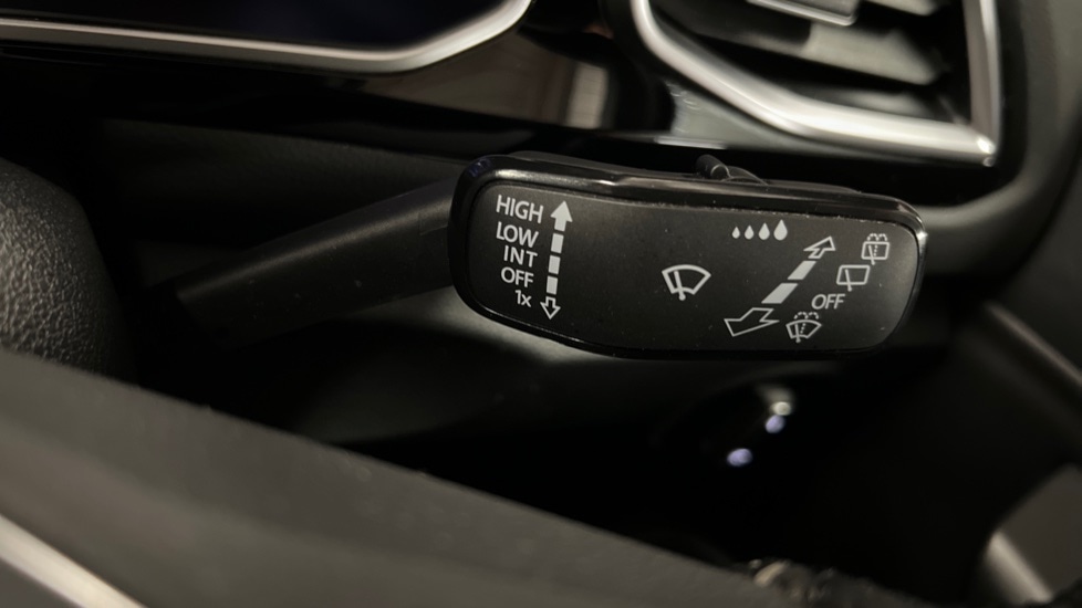 Used Volkswagen T-Roc 2022 for sale - 76438053: Photo 33