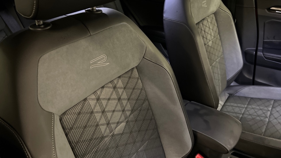 Used Volkswagen T-Roc 2022 for sale - 76438053: Photo 35