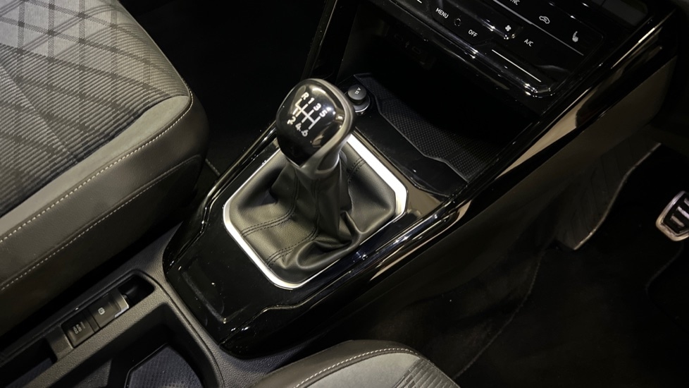 Used Volkswagen T-Roc 2022 for sale - 76438053: Photo 36