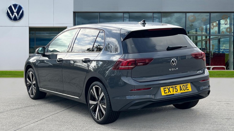 Used Volkswagen Golf 2025 for sale - 76873875: Photo 3