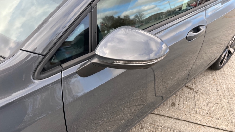 Used Volkswagen Golf 2025 for sale - 76873875: Photo 45