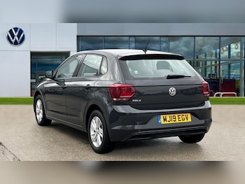 Used Volkswagen Polo 2019 for sale - 76874672: Photo