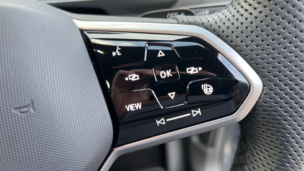 Used Volkswagen Tiguan 2021 for sale - 76873919: Photo 32