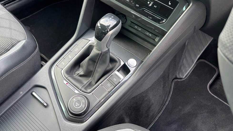 Used Volkswagen Tiguan 2021 for sale - 76873919: Photo 36