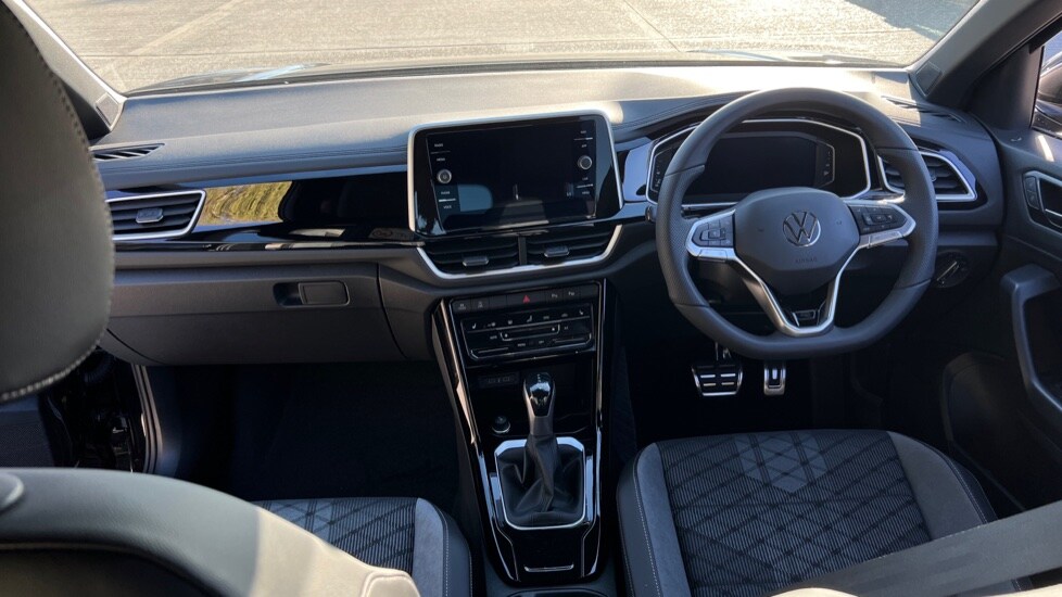 Used Volkswagen T-Roc 2025 for sale - 76025272: Photo 12