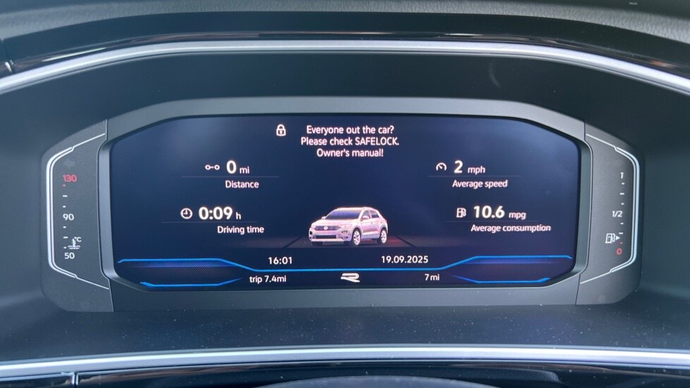 Used Volkswagen T-Roc 2025 for sale - 76025272: Photo 14