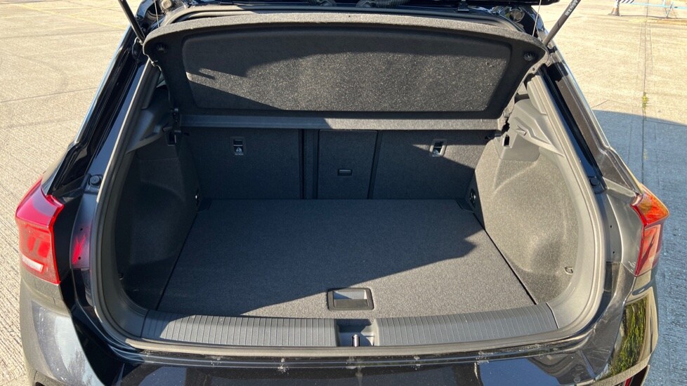 Used Volkswagen T-Roc 2025 for sale - 76025272: Photo 16