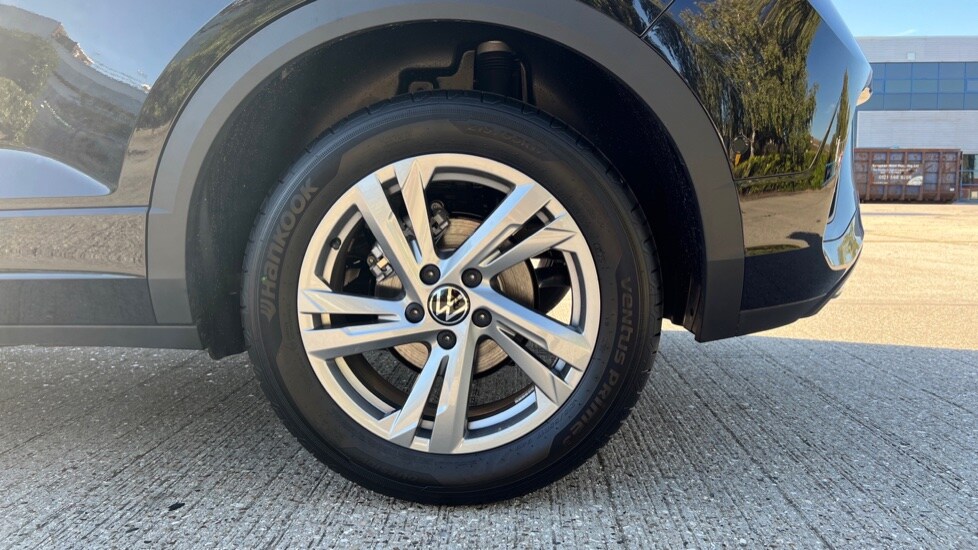 Used Volkswagen T-Roc 2025 for sale - 76025272: Photo 19